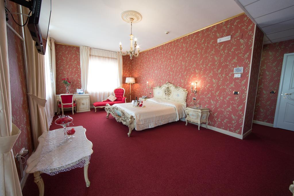 Hotel Imperiale Terzigno Стая снимка